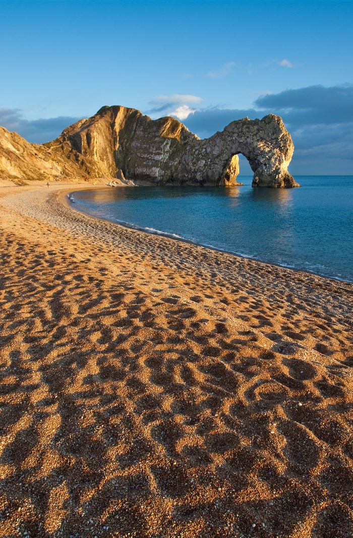 Durdle Door Beach: 7 Tips For Planning Your Visit